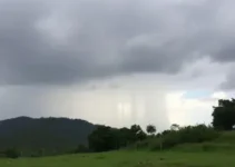 Parnamirim céu nublado com chuva