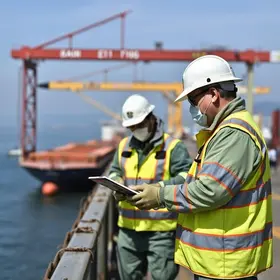 descumprimento de horários