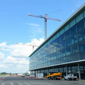 obras do aeroporto de uberlândia