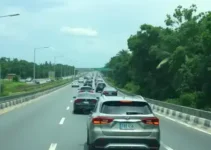 veículo atravessado na MG-010